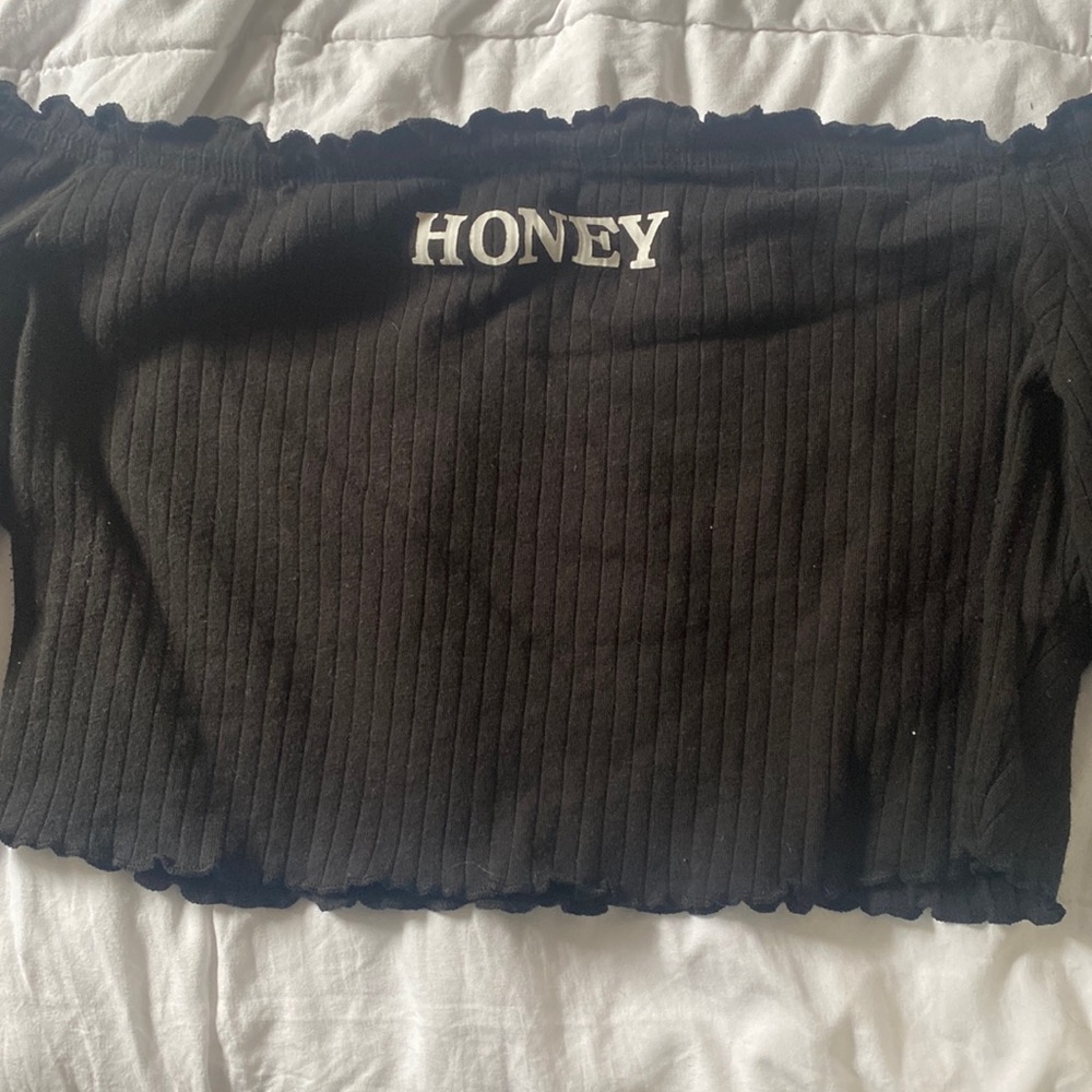 Off the shoulder long sleeve crop top